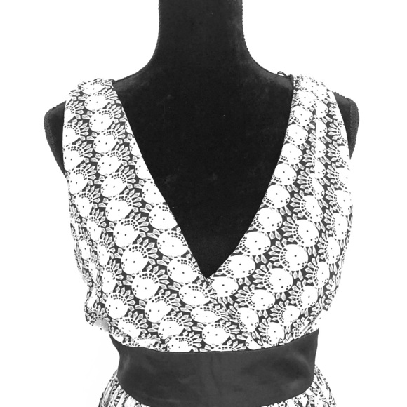 London Style Dress - Picture 2 of 6